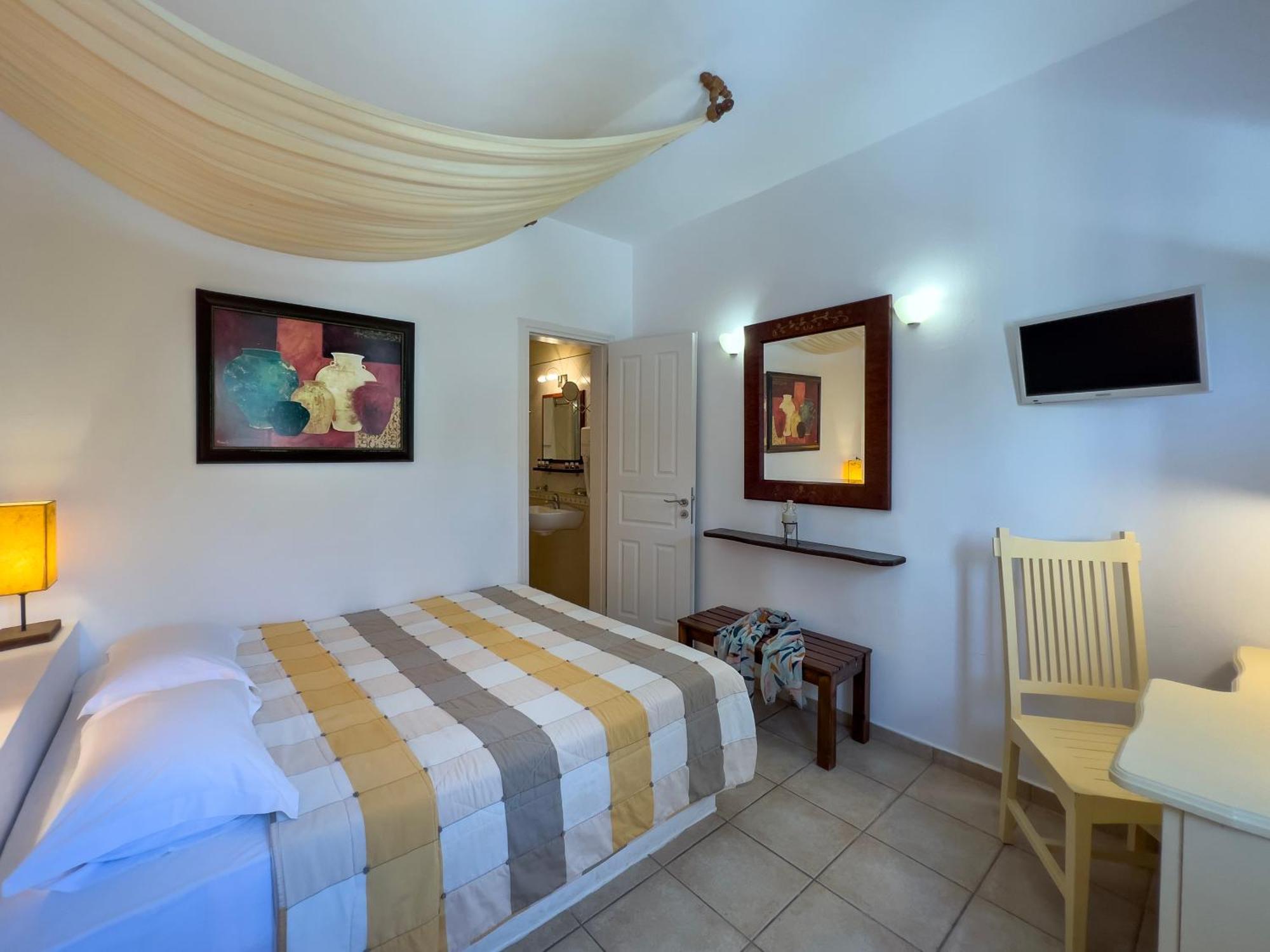 Chora Resort Hotel & Spa Folégandros Екстериор снимка